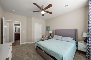 Short-term rental guest suite